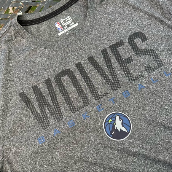 Minnesota NBA Timberwolves XL Short Sleeve Tee With Mesh Front - Picture 2 of 4